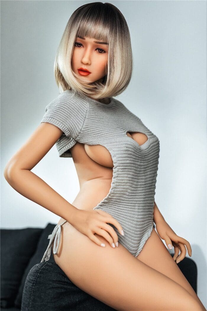 nude female dolls