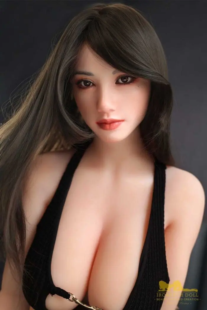 realistic pussy sex doll