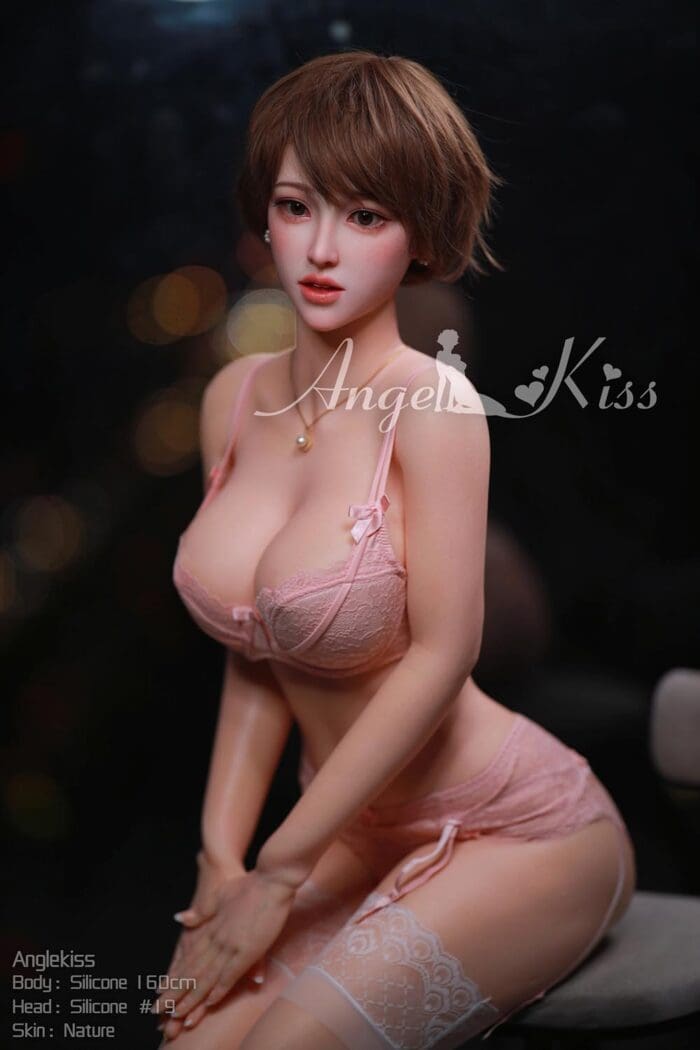 realistic asian sex doll
