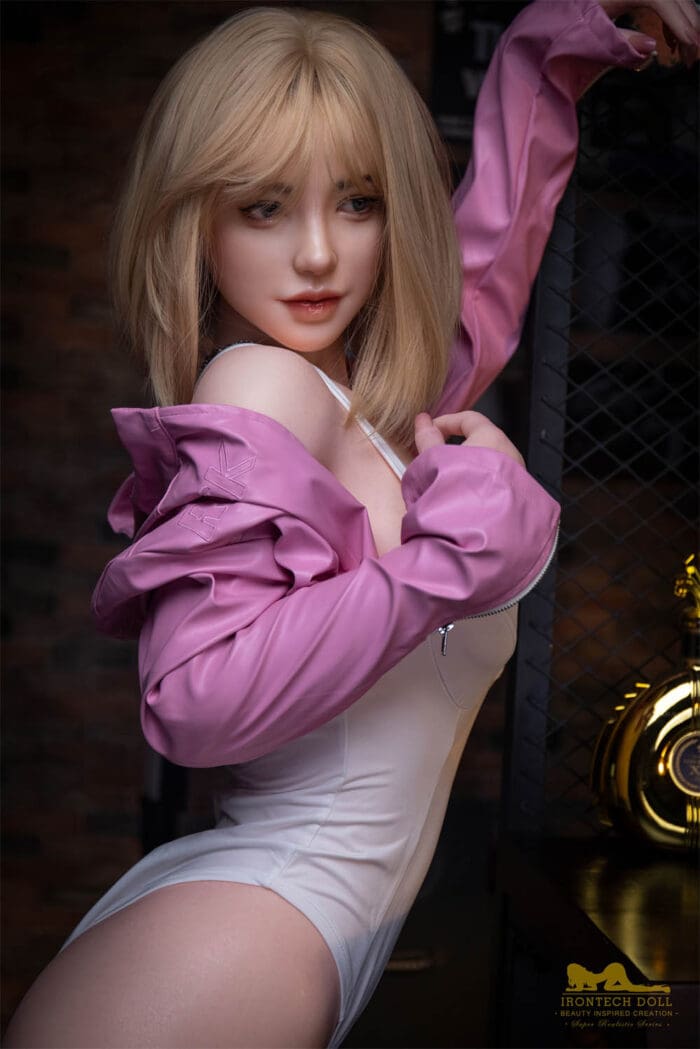 moving sex doll