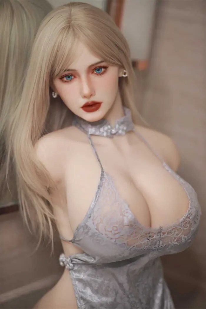 Karly – 2’8″ | 85cm Torso Sex Doll - Image 11
