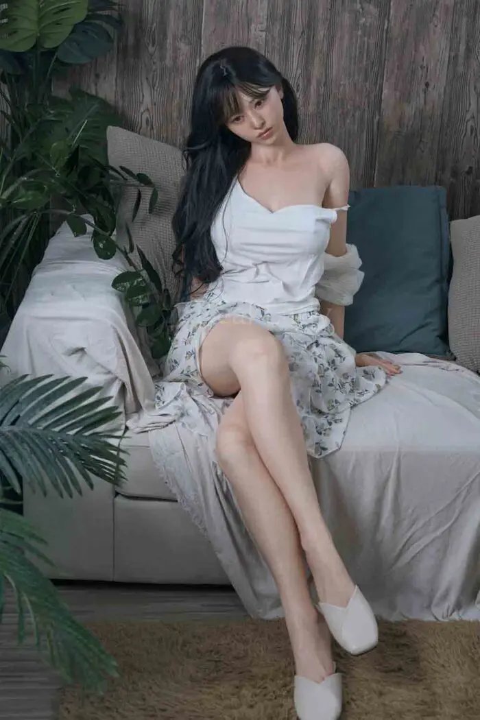 Naya – 4’9″ | 150cm Sex Doll - Image 2