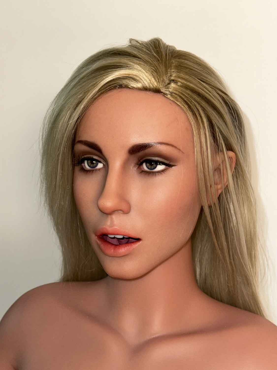 Amery – 5'3″ | 160cm Dhora Dzebonde - Mufananidzo 25