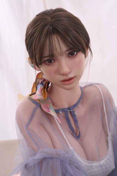 Видеоны бірінші кездескен адамға бердім